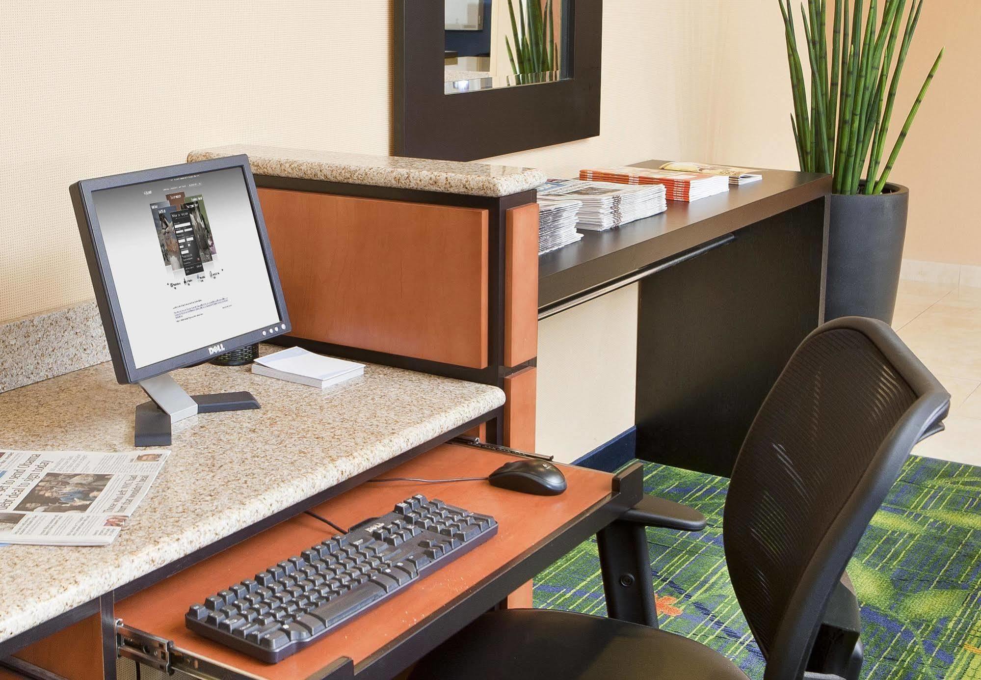 Fairfield Inn By Marriott Forsyth Decatur Negócio foto